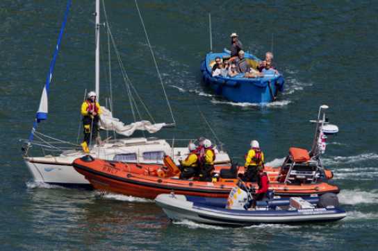 02 June 2022 - 15-00-54

---------------------
Dart RNLI lifeboat recovers stricken yacht